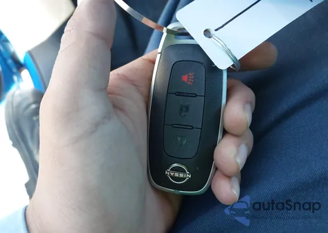 2025 Nissan Kicks Play S z USA, uszkodzony, nr VIN 3N1CP5BV5SL493150